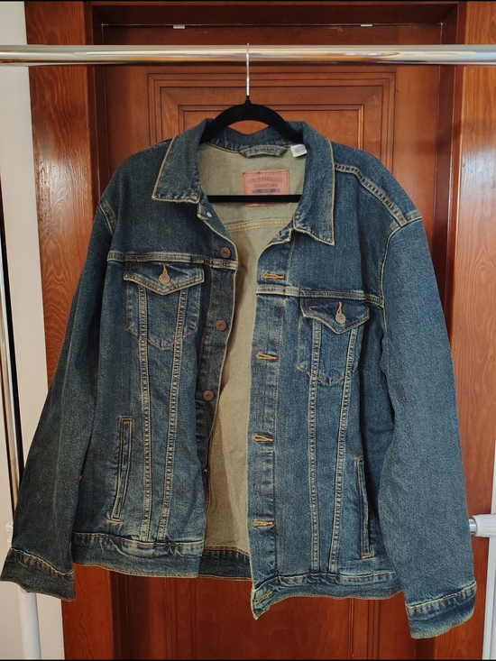 Levi's Other - Levi's Blue Denim Trucker Jacket